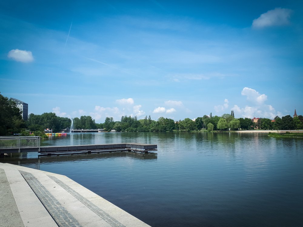 Wöhrder See with its sandy beach in Wöhrd, east of Nuremberg's Old Town